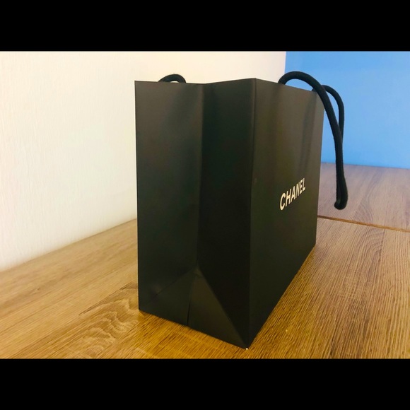 SOLD! Chanel Black Paper Shopping Gift Bag+ Ribbon - Picture 3 of 4